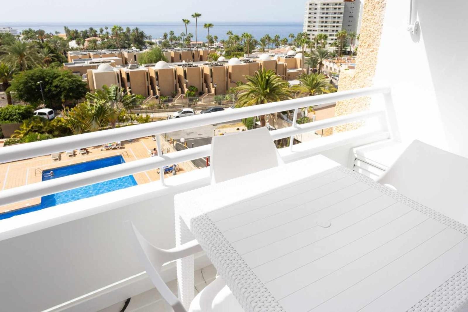 Lujo Borinquen 403 Vista Al Mar Appartement Playa Feñabe Buitenkant foto